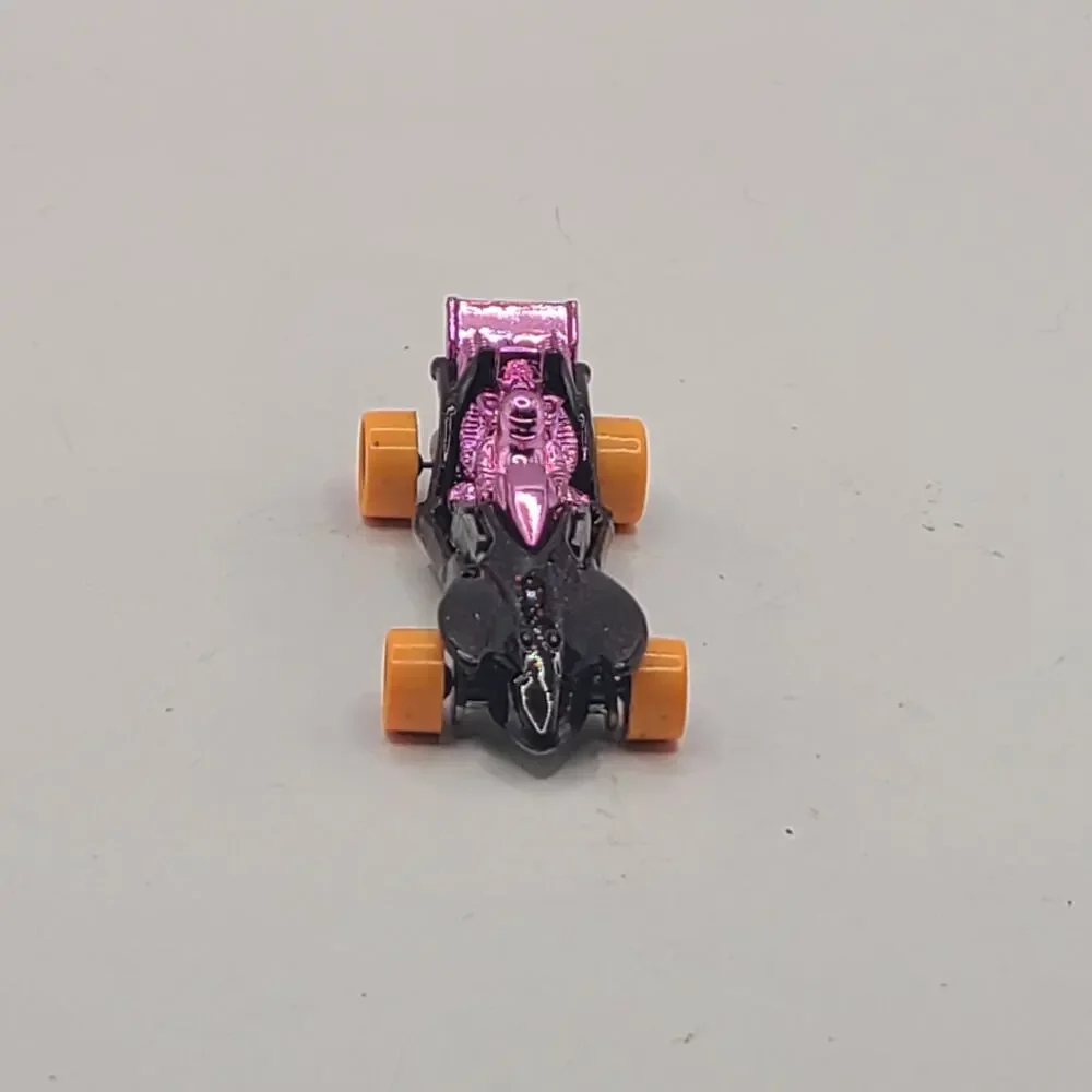 Hot Wheels 1992 Cyber Cruiser Black Purple Orange Wheels Diecast Toy Race Car